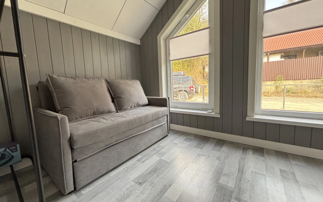 Частный дом у леса