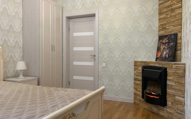 Квартира трехкомнатная с современным ремонтом в центре Тюмени