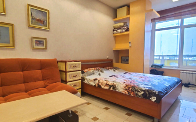 2-Komnatnye Na Naberezhnoy Flat