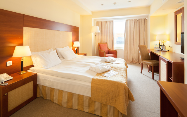 Marins Park Hotel Moskva Prazhskaya Hotel