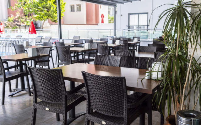 Alkan Hotel