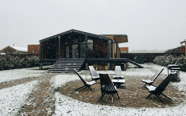 Частный дом с гриль-мангалом, сауной и большой террасой