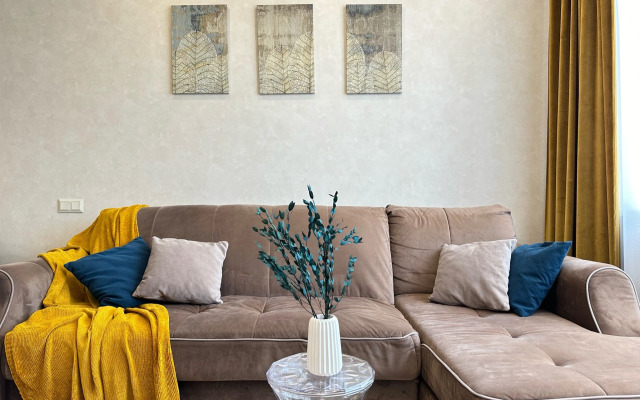 Bliss-Sapfir Apartments