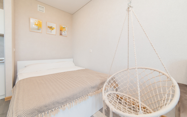 Rest Salute with a swing Apartments