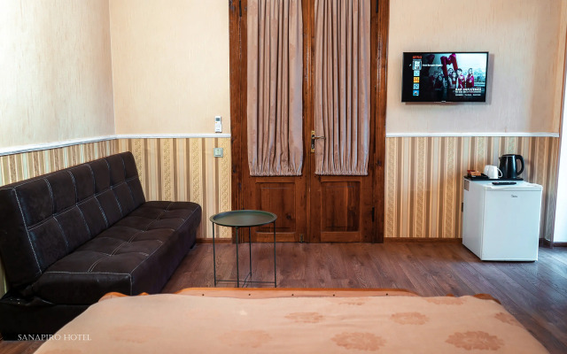 Sanapiro Hotel
