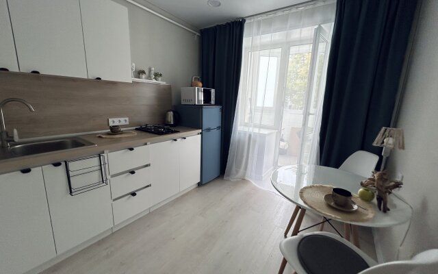 Na Prospekte Oktyabrya Ost. Bulvar Slavy Flat