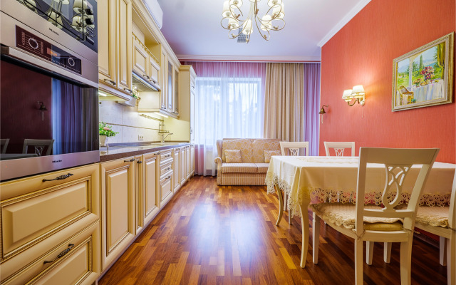 Апартаменты Роскошная квартира Классика с видом на парк