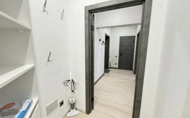 V Tsentre Goroda A2 Apart Flat