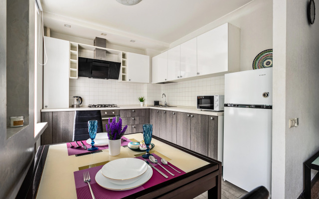 MaxRealty24 Ukrainskiy Bulvar Apartments