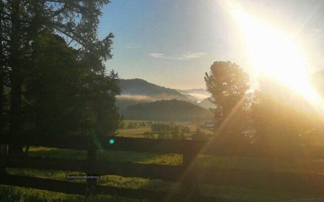 Частный дом Кедровый