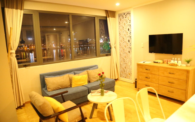 Kaka  Hotel