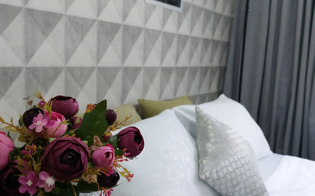 V Tsentre Na Aksakova 81 Flat