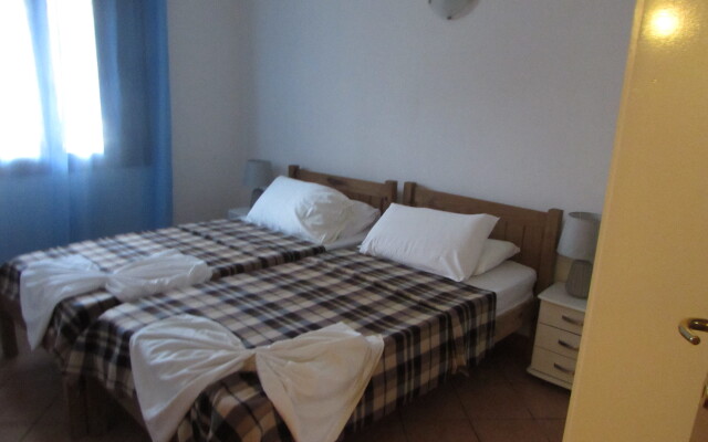 Porto Antigo 1 Apartments
