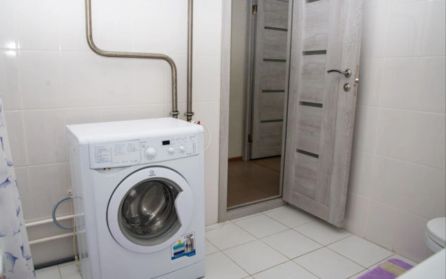 Uyutnaya Ryadom S Kristall Mat I Ditya Flat