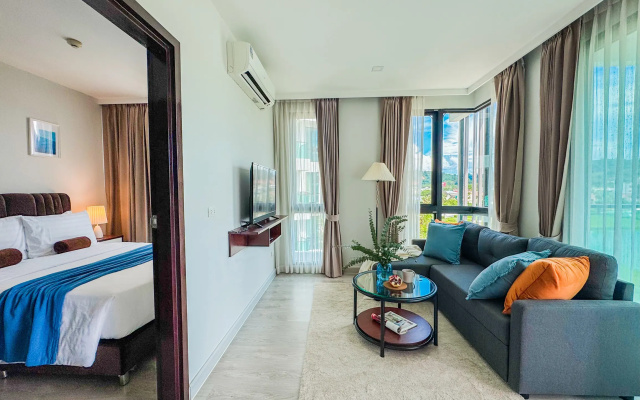 Квартира Amazing view 1 bdr Royal Lee Nayang