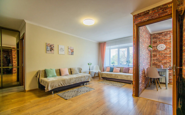 V Tsentre Goroda Flat