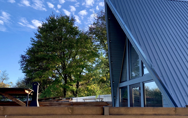 Частный дом Отражение гор