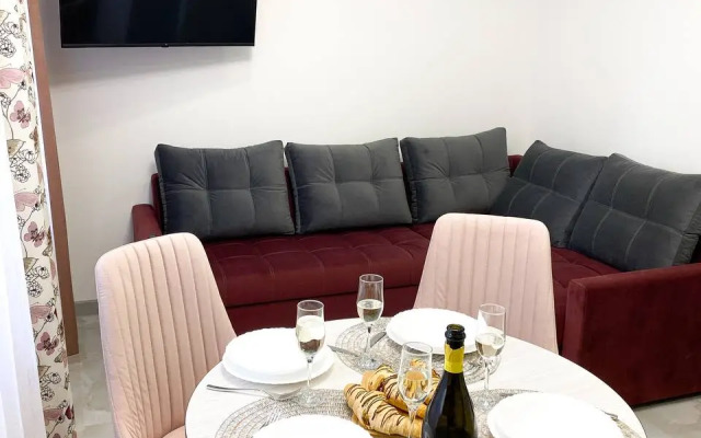 Апартаменты с двумя кроватями, балконом и ванной, 17 этаж