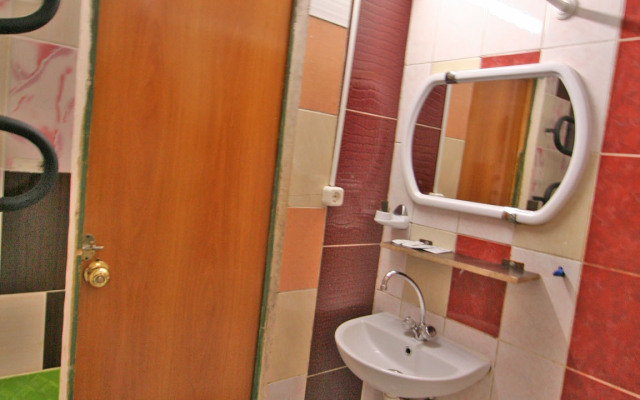 Komandnaya Na Energetikov 4k Kvartira Posutochno Kirishi Lodging House