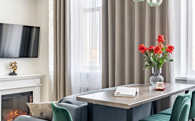 Апартаменты Лофт с видом на Неву