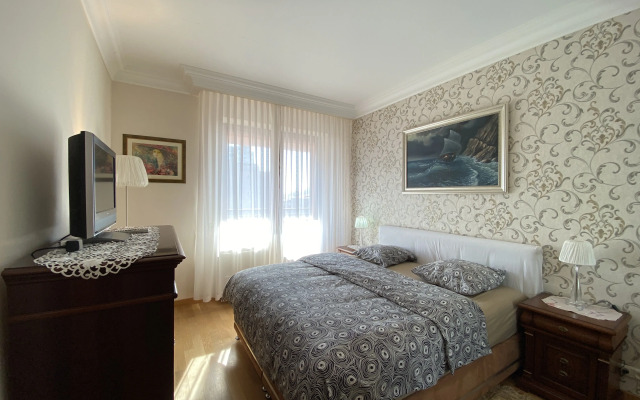 Prostorny  4-Komn. Pentkhaus Na Severnom Prospekte, Hh888 Flat