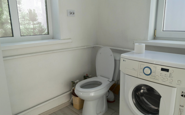 Uyutny V Tikhom Meste Private house