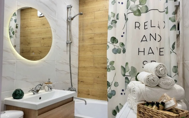 Dvukhkomnatnye nedaleko ot vokzalov Sinyaya ptichka Apartment
