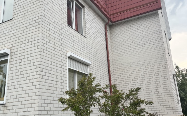 S Basseynom, Saunoy  i Kaminom Private House