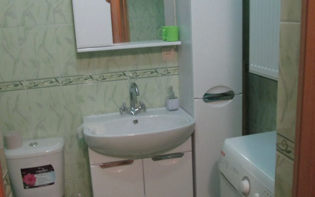 V Tsentre Yejska Flat