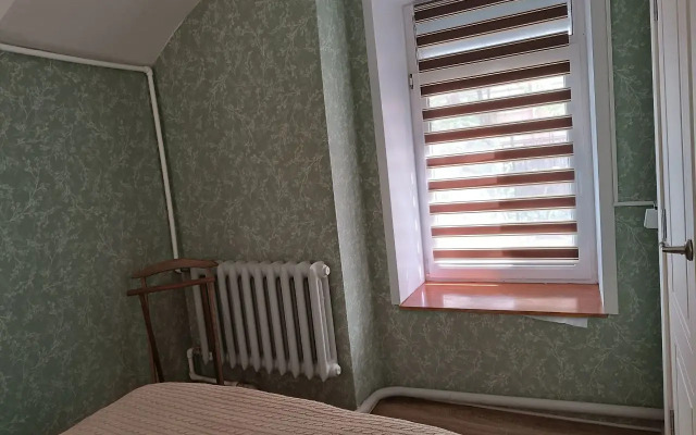 Neobychnye Na Lomonosova 16 Apartments
