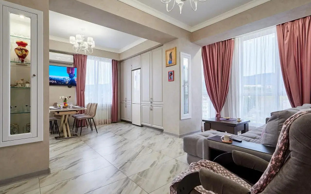 Квартира на Коллективной улице 11