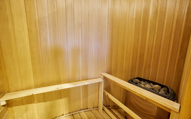 Golden Rooms Hotel