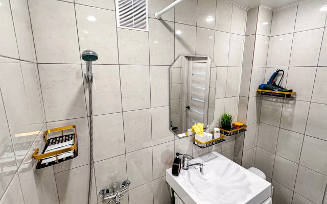 Kvartira komfortabel'naa v centre goroda set' Kak doma