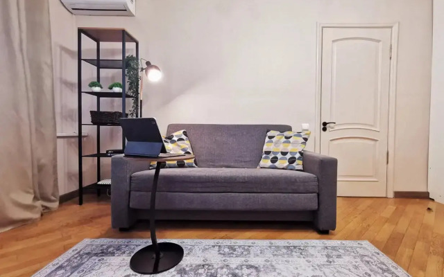 Апартаменты Апарт-Комфорт у Метро Смоленская