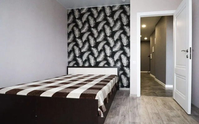 3-kh Komnatnaya V Oruzheynoy Stolitse Flat