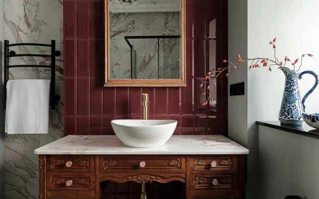 Квартира с авторским дизайном LetYourFlat Burgundy