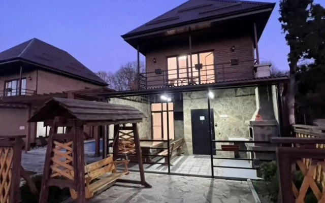 Dlya Spokojnoy Otdyxa, S Baney I Mangalom Private house