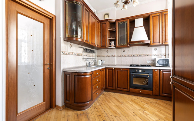 Апартаменты 3 спальни у Казанского собора 10 гостей