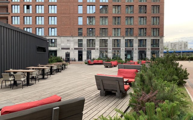 Panoramic River View Loft Apartments
