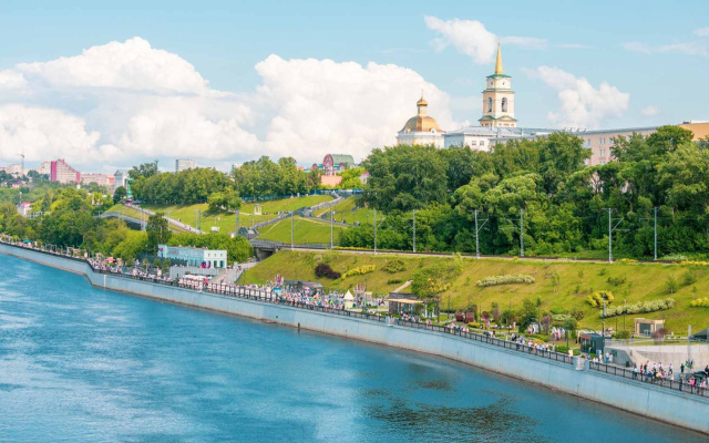 Kvartira Trehkomnatnaa kvartira v centre Permi