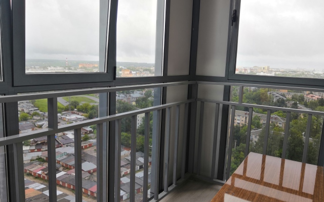 Апартаменты Однокомнатные на Переулке Хрустальном 27 на 17 этаже