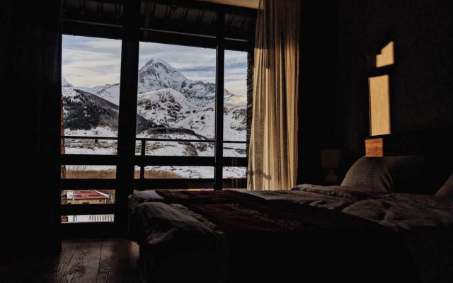 Capra Kazbegi Hotel