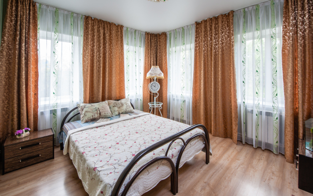 Chastny Dom Otdelny Dom U Morya Privte House
