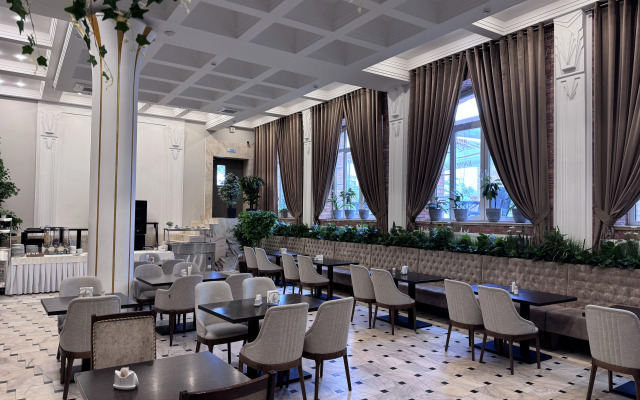 Hotel Gubernator`
