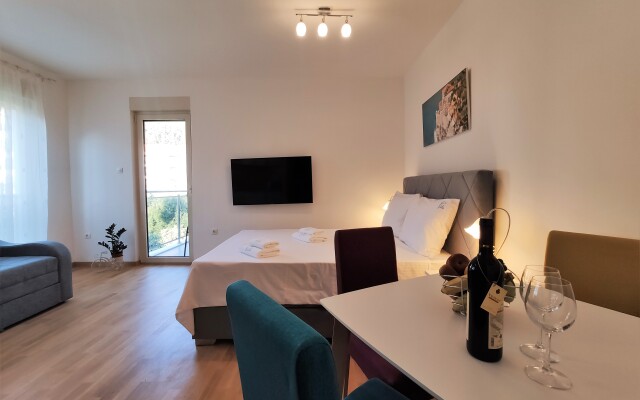 Kala Rooms & Suites Apartments