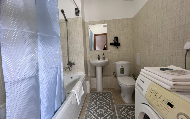 Apartamenty Naprotiv Sportkompleksa Almaty Areny Flat