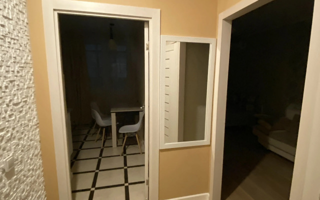 Naprotiv Kazanskoy Chashi 1 Beregovaya Liniya Flat