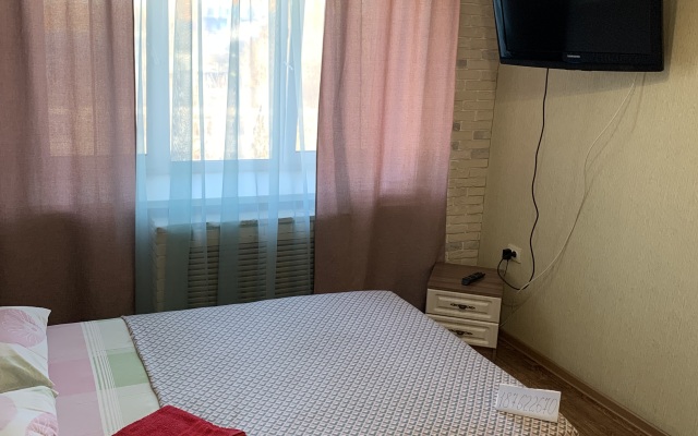 Apartamenty Kvartira V Tsentre Flat