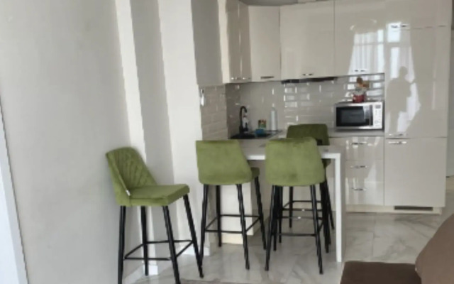 Na Ulitse Pervomayskoy 1 Flat