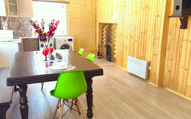 Частный дом Камчатский край Елизово улица Омская 37А